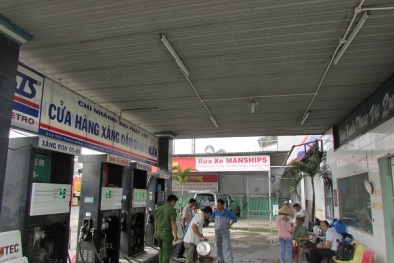 Liên tục 'tóm' 3 vụ mua bán xăng dầu kém chất lượng, trị giá hàng hóa vi phạm hơn 450 triệu đồng